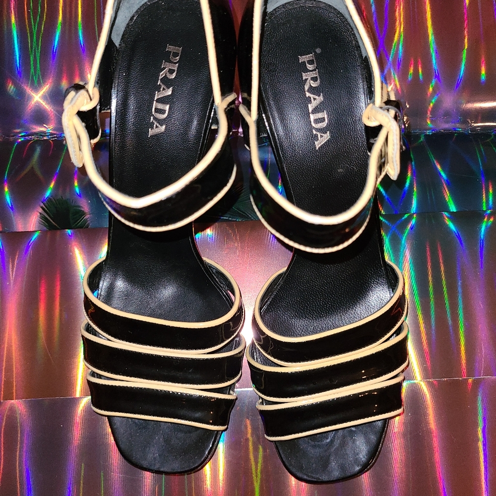 Vintage Prada Black Cream Patent Leather Sandal Heels Size 38.5